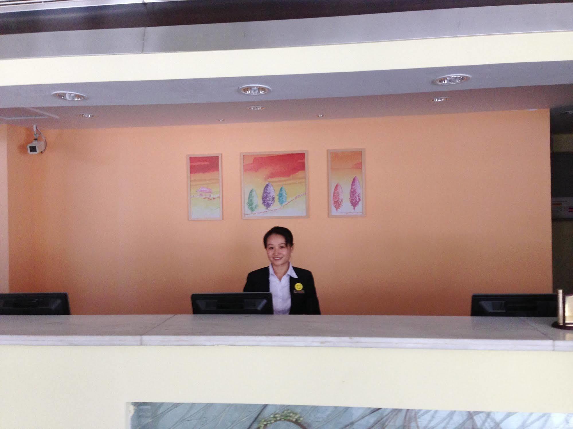 Homeinns Hotel Huizhou  Exterior foto