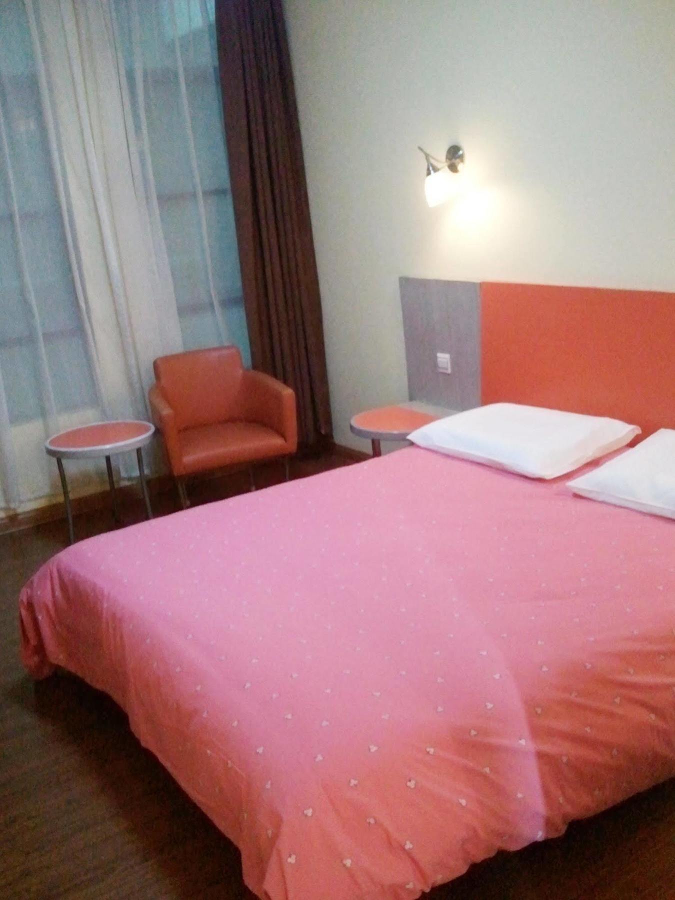 Homeinns Hotel Huizhou  Exterior foto